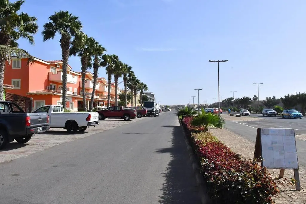 Kyaala Djadsal Moradias Pool&Sea Apartman Santa Maria 0*,  Zöld-foki-szigetek
