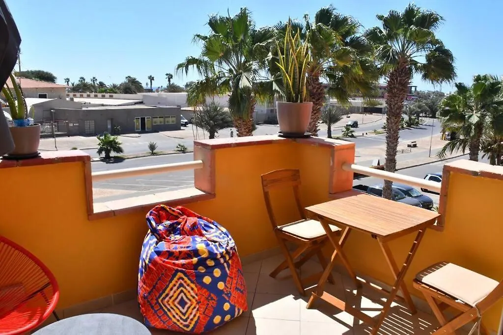 Kyaala Djadsal Moradias Pool&Sea Apartman Santa Maria