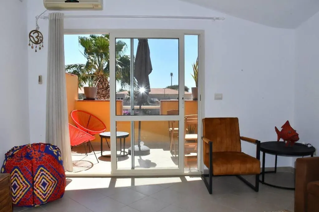 Kyaala Djadsal Moradias Pool&Sea Apartment Santa Maria