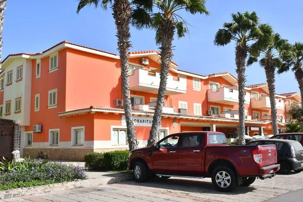 Kyaala Djadsal Moradias Pool&Sea Apartment Santa Maria